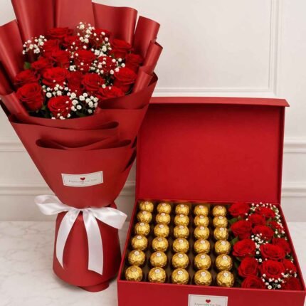 A luxurious Luxury Rose Gift Duo, perfect for gift delivery in Lahore.