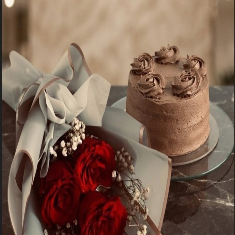 A perfect chocolate cake and rose gift set for express delivery Lahore.