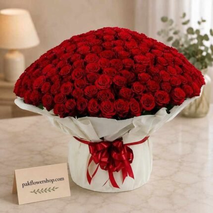 Large red rose bouquet fresh flower delivery Lahore
