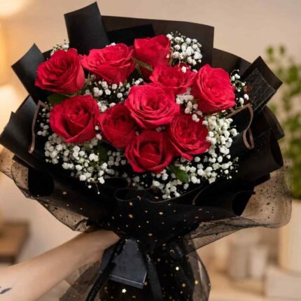 Red Rose Bouquet Pakistan with fresh roses and elegant black wrapping