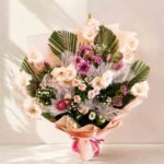 fresh flower bouquet Lahore with pastel blooms and pink roses