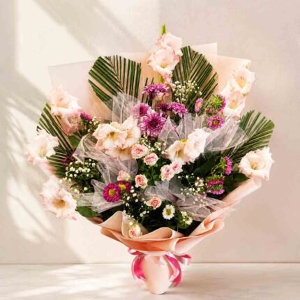 fresh flower bouquet Lahore with pastel blooms and pink roses