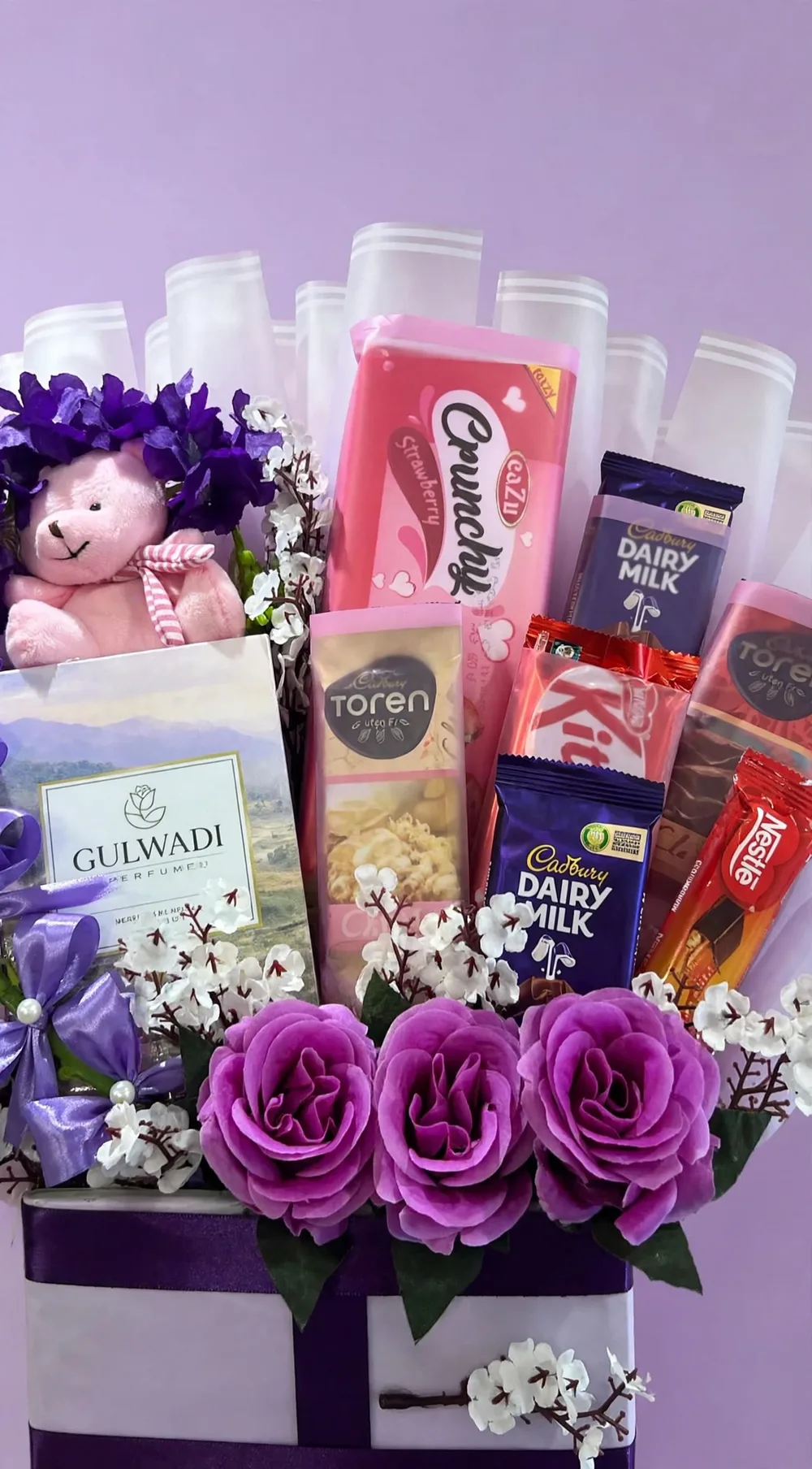 Purple Gift Box with Gulwadi Perfume – Close-up – PakFlowerShop