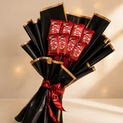 KitKat Chocolate Bouquet in Black & Gold Wrap – PakFlowerShop